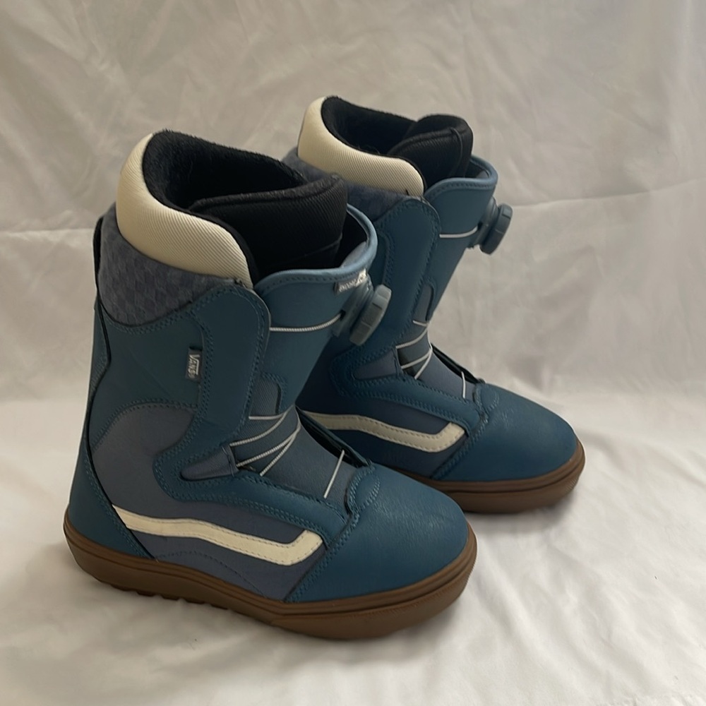 VANS SNOWBOARD BOOTS Encore OG size 6 Blue